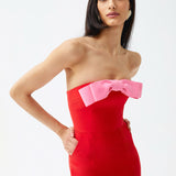 ELÉA IN PEDRO RED