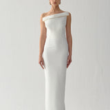 FUJI MAXI BOW DRESS IN PALAIS DE TOKYO