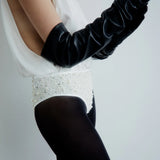 KARENINA IN PEARL OYSTER
