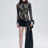 CHIWEN IN DERRIÈRE NOIR