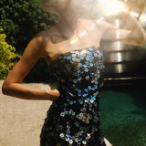 RIVER IN FLIRTY FLEURS