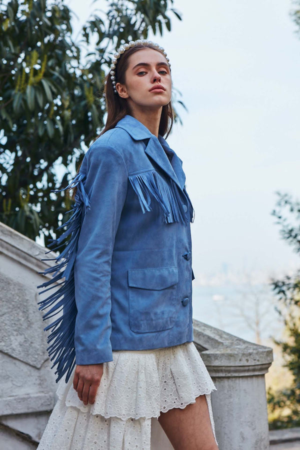Jane in Blêu Fumee